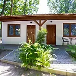 Lodge Osrodek Wypoczynkowy Karolinka *