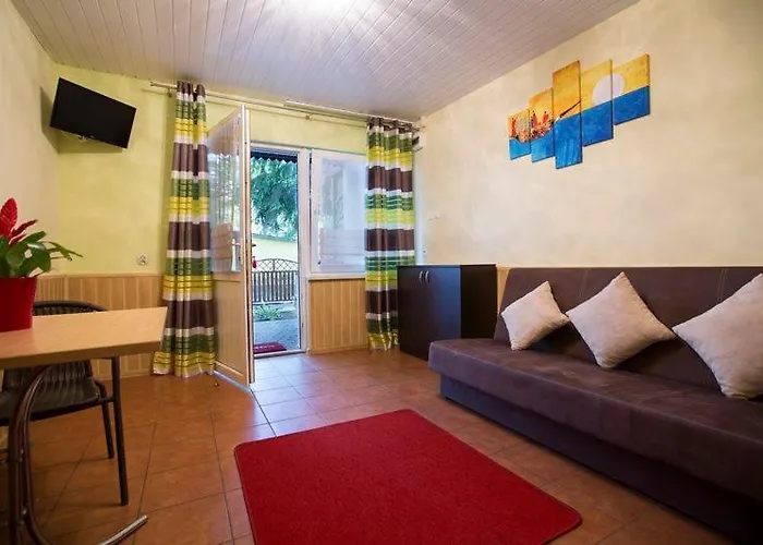 Lodge Osrodek Wypoczynkowy Karolinka Skorzecin